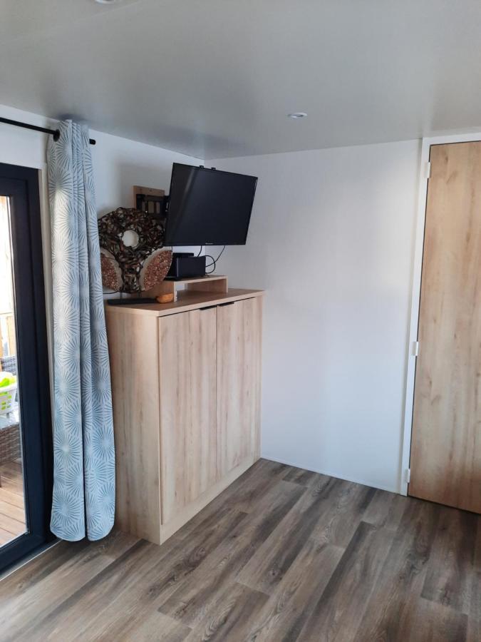 Hotel Jpp Marie Ange Proprietaire Saint-Julien-en-Born Exterior foto